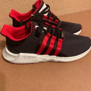 Adidas men walking shoe size 9